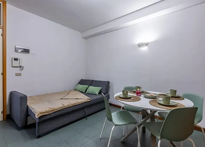 Close To Duomo Lovely City Center Flat 아파트