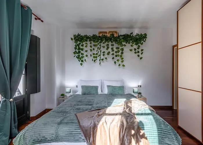 Close To Duomo Lovely City Center Flat 아파트 *