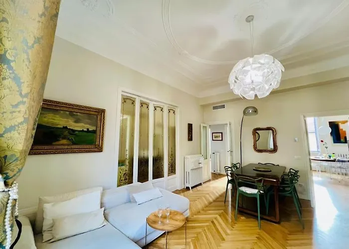 Apartment Prestigious Period - Free H24 Garage And Breakfast
