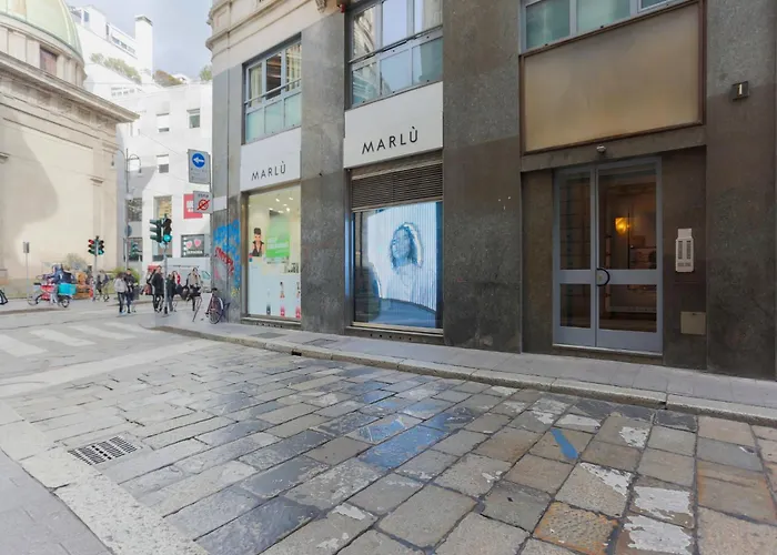 The Rent - Spacious And Renovated Two-bedroom Downtown Lejlighed
