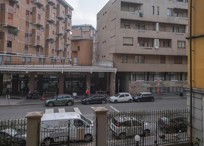 Moderno Nel Cuore Di * Milano