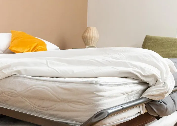 Artstay - Exclusive Apt, Free Parking, Metro, Tram Appartement