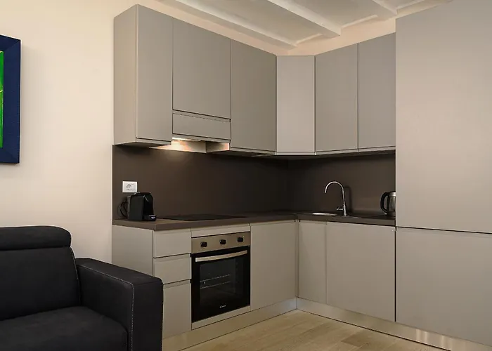 Classbnb - Bilocale Di Design In Zona Sempione 아파트 *