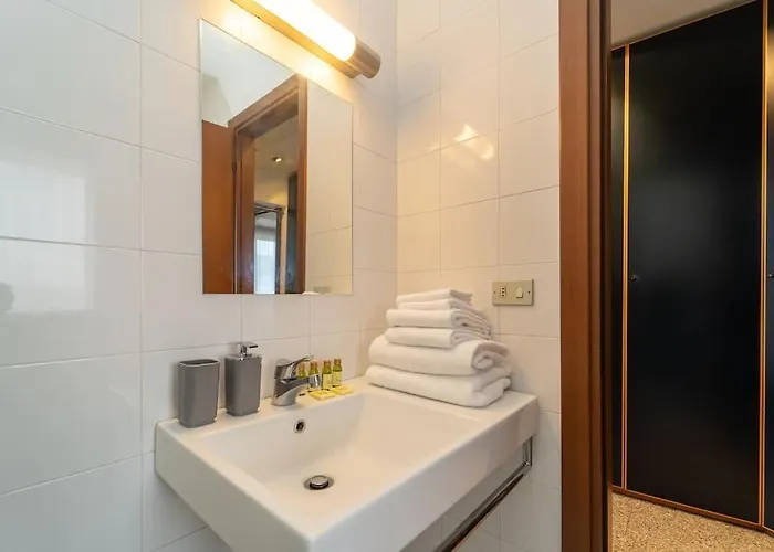 5 Giornate Con Terrazzo E Garage Privato *