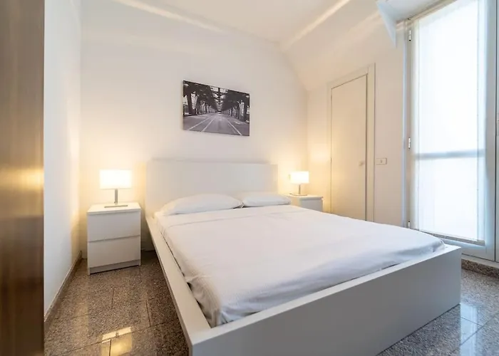 شقة 5 Giornate Con Terrazzo E Garage Privato *