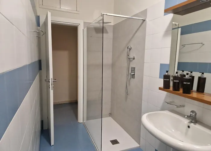 Charming Towers Guest House-apartment * Милан