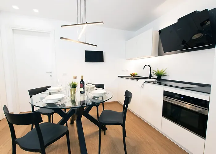 [ihost Apartment] - Simonetta 7 Milano