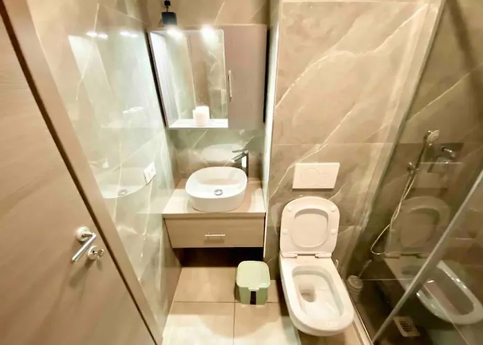Daire 12 Minuti Dal Duomometro+10 Posti Letto *