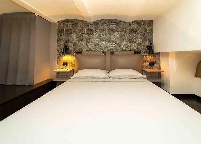 Prestigioso Loft In San Babila A 5 Min. Dal Duomo 아파트 *