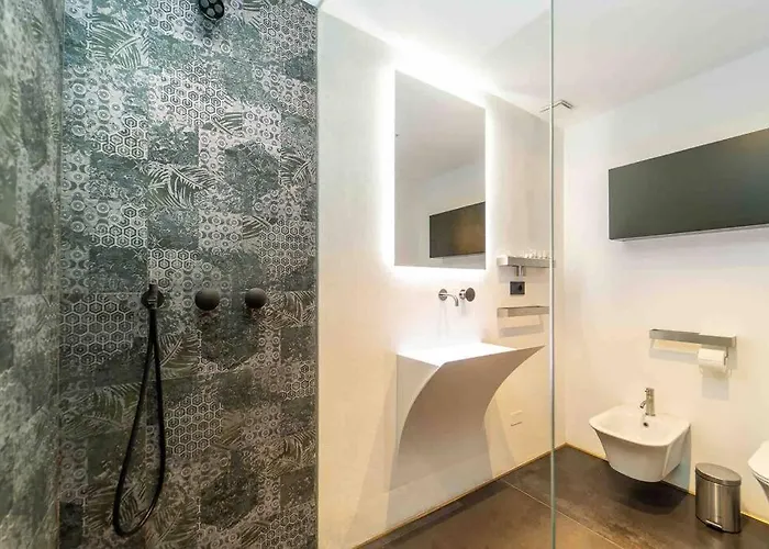 Prestigioso Loft In San Babila A 5 Min. Dal Duomo 아파트