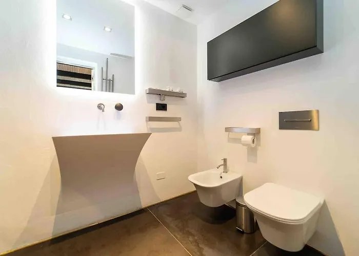 Prestigioso Loft In San Babila A 5 Min. Dal Duomo 밀라노