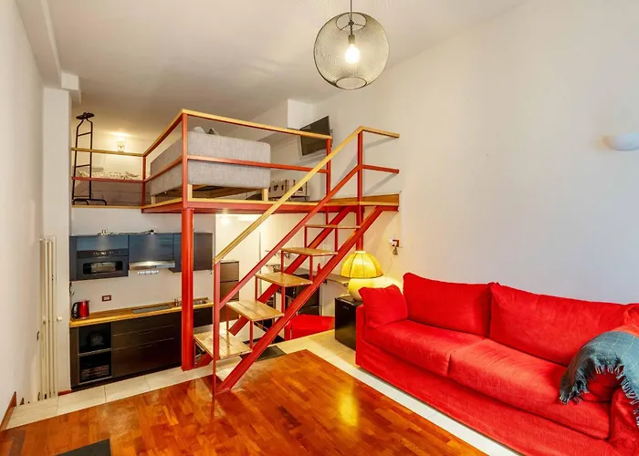 One Bedroom With Terrace Near Duomo Milan