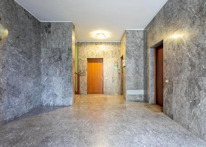 Rucellai With Shared Pool By Halldis Milano