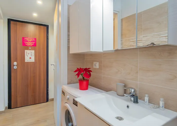Apartament Ihost - Lucania 3 *