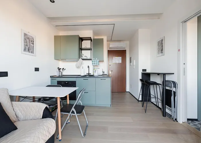 Апартаменты Guesthost - Renovated Apts *