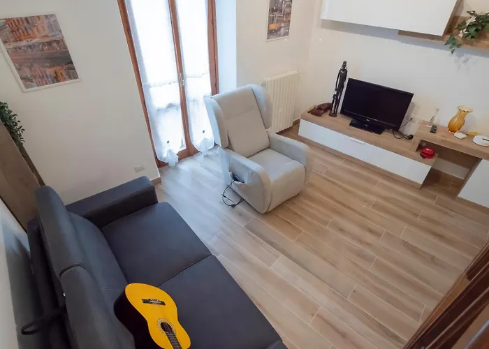 Apartament La Ringhiera - Meda 43 *