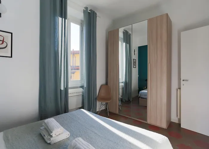 The Rent - Spacious Two Bedrooms Near Porta Romana Apartmán *