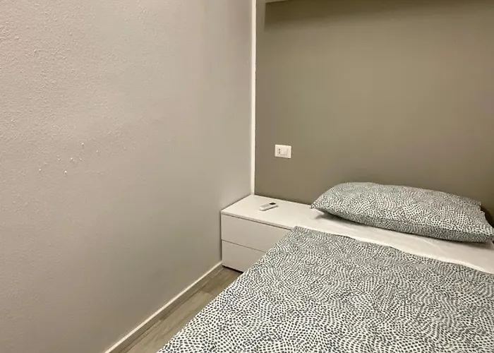 Center Flats