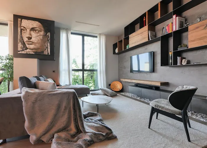公寓 Luxury In Bosco Verticale Isola