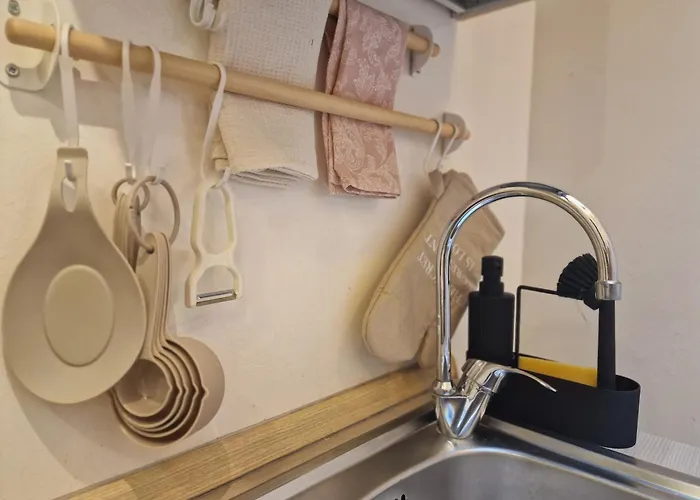 Regina In Porta Romana 3 - Sky Tv, Wifi & Breakfast Box *