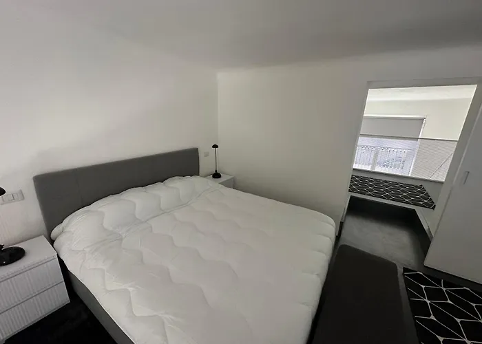 Apartment White In