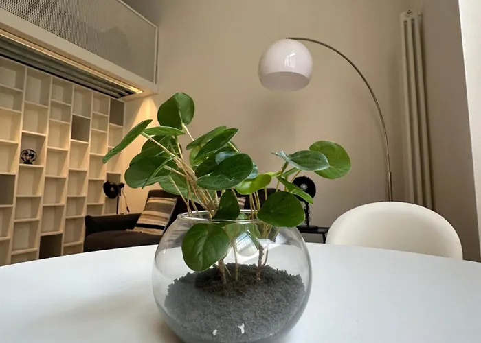 White In Apartment Mailand