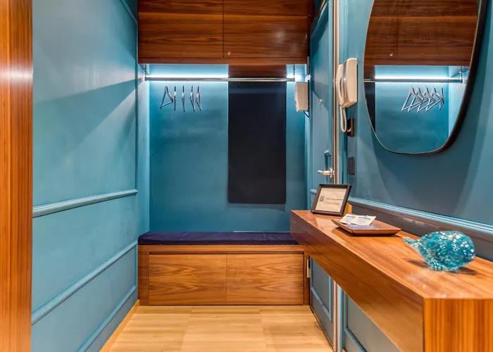 Zaffiro - Di Lusso In Galleria Buenos Aires * Milano