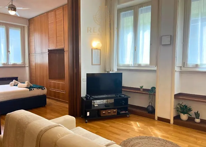 Appartamento Regina In Crocetta - Sky Tv, Wifi E Breakfast Box Milano