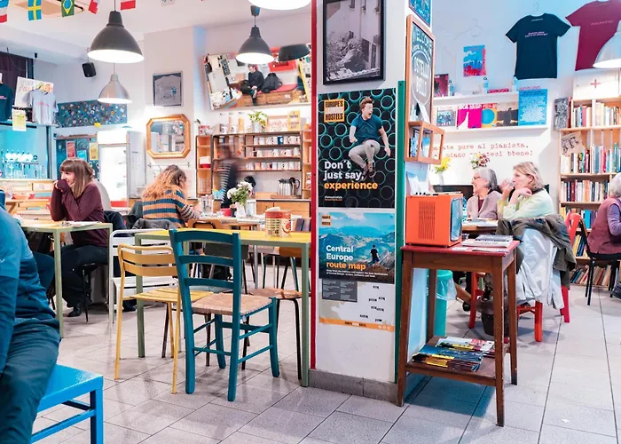 Duomo بيت شباب ميلان