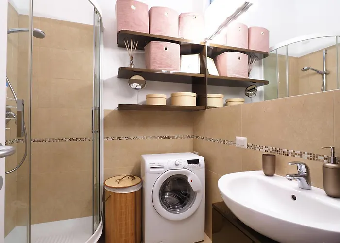 Primopiano - Custodi Apartman *