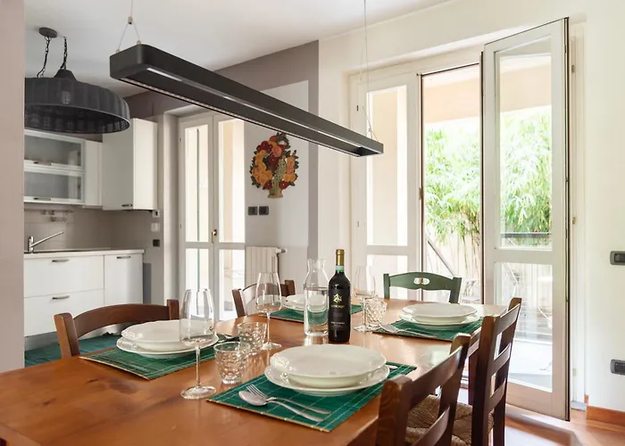 Moscova-brera Elegante Con Giardino Privato Apartament Mediolan