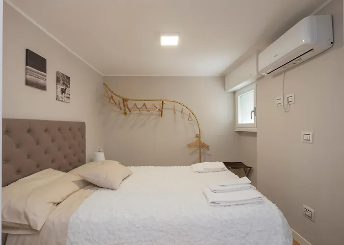Zona Citylife Comodo Per Raggiungere Il Centro 아파트 밀라노