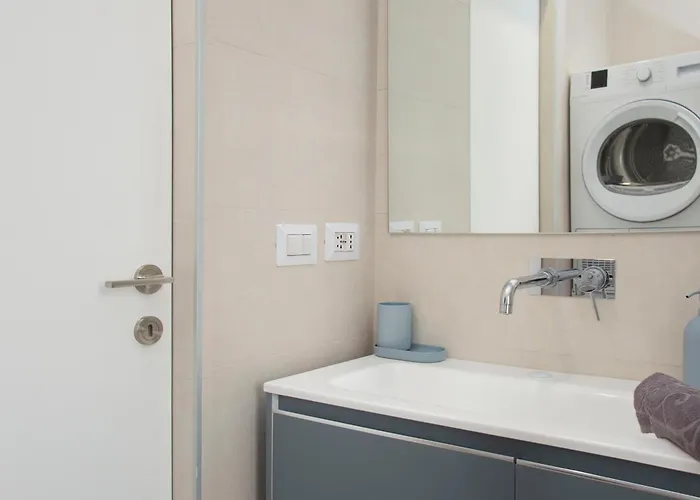 Gambara Urban Flat - Stylish And Next To Metro ميلان