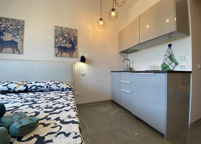 Apartment Hostmate - - Sammartini -