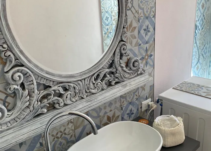 Officina Scrittoria Milan