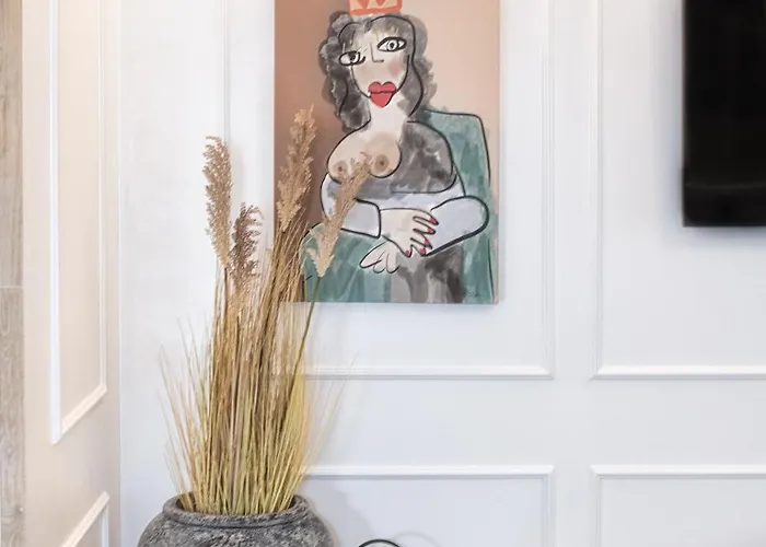 Ms Marple Luxury Station Milan