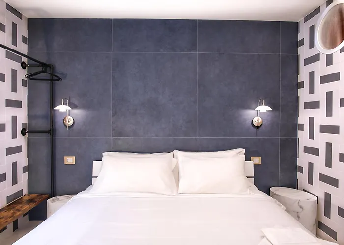 Ms Marple Luxury Station * Milan