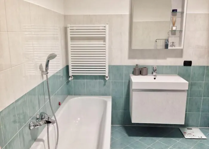 Vicino Metro Precotto, Garage Gratuito Apartamento Milão