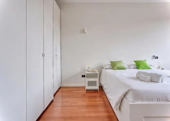 아파트 Balilla30; Spacious 2 Bedroom Next To Center