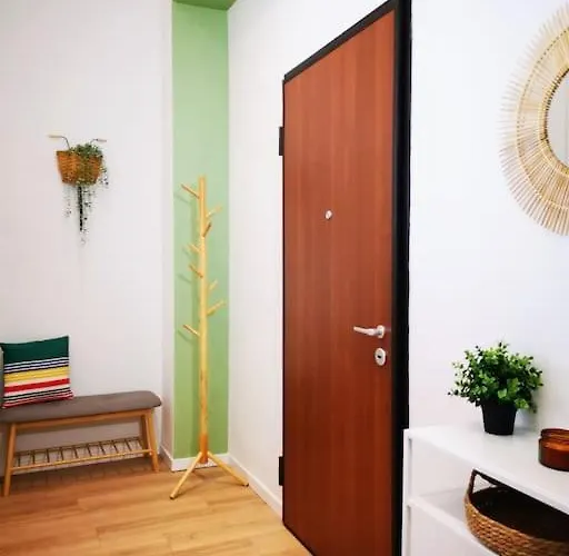 公寓 Sunny Flat 50 Meters From The Metro *