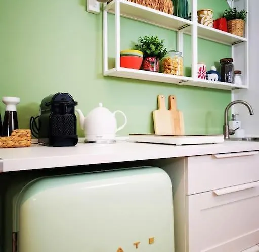 公寓 Sunny Flat 50 Meters From The Metro