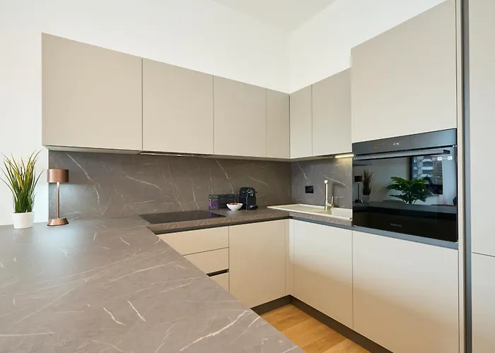 Luxury Design - 20 Minutes From Duomo-navigli Milán