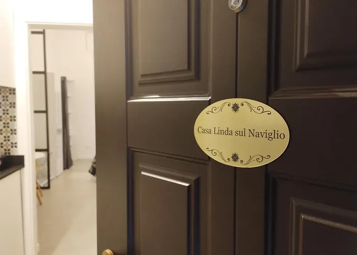 アパート Casa Linda Sul Naviglio ミラノ