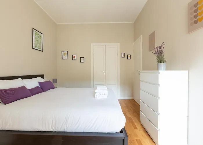 Easytopstay - Porta Romana Lovely * Милан