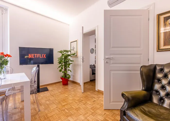 2 Bedroom - Chinatown *