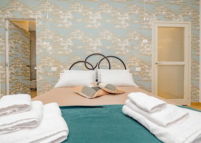Elegance - Wi-fi Ultra Fast, Near Station Apartment