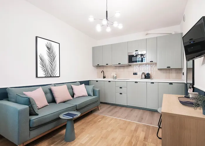 Easylife - - Casati 2 - Porta Venezia Апартаменты *
