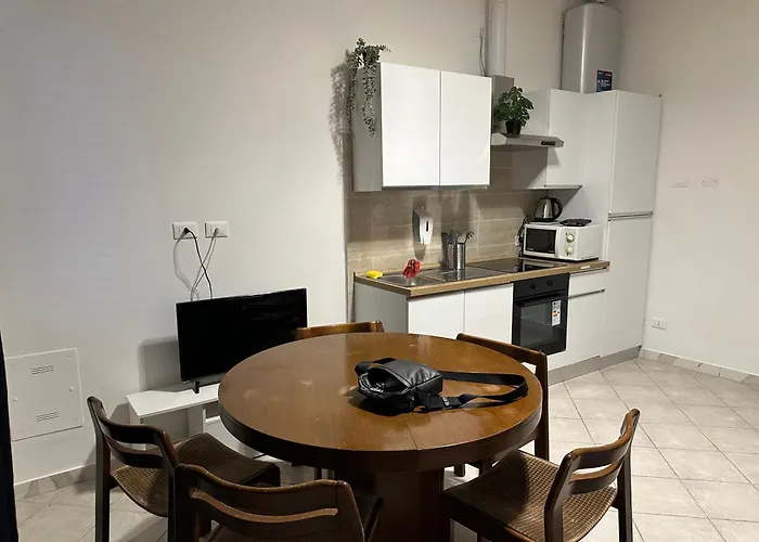 Precotto M1 - Jcube Hotellerie מילאנו