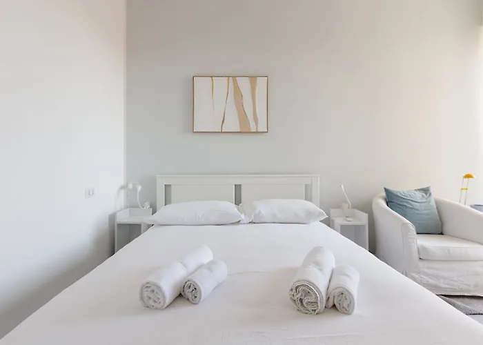 Guesthost - Bande Nere Mm1 With Balcony Apartament Mediolan