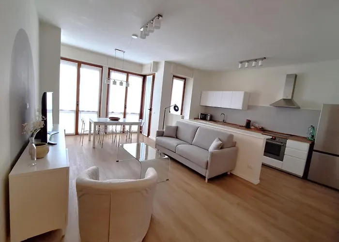 Charming Towers Guest House-apartment * Милан